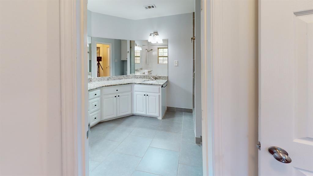9432 Timberleaf Drive Property Photo 28