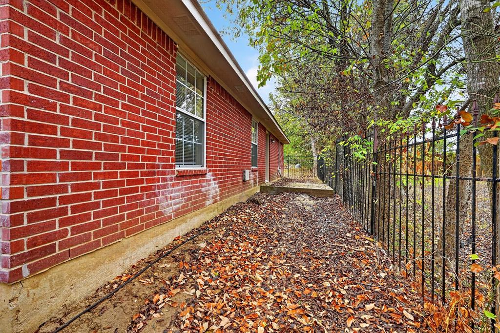 201 West Lane Property Photo 24