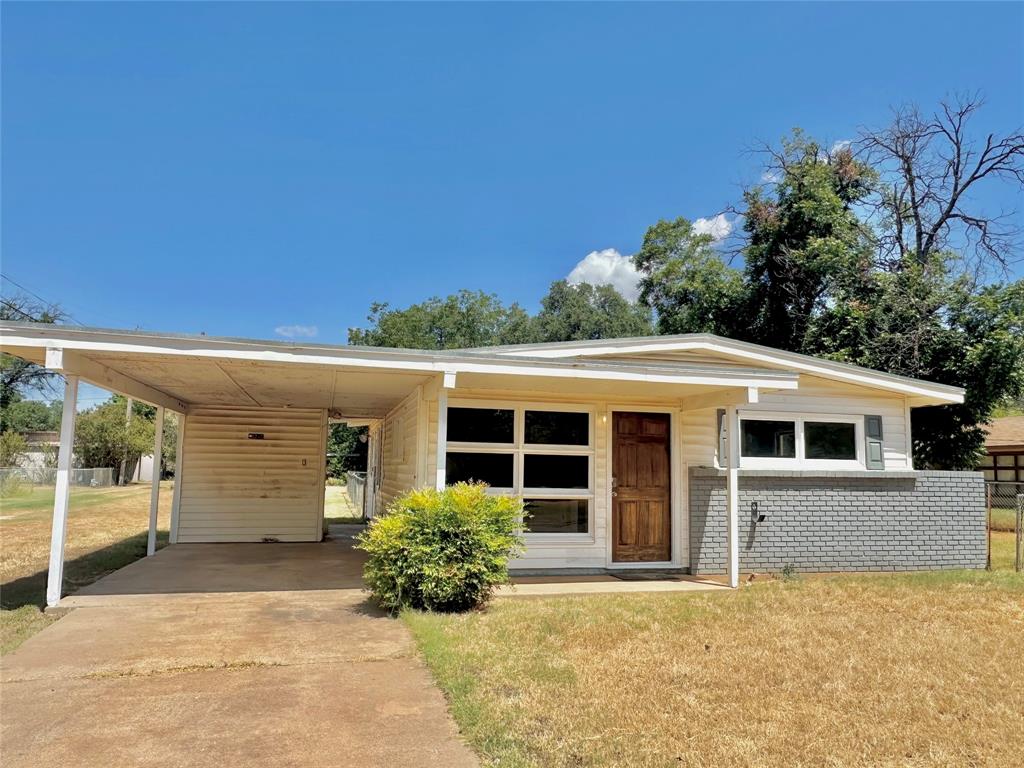 107 Laurel Drive Property Photo 1
