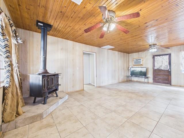 14889 N State Highway 19 Property Photo 3