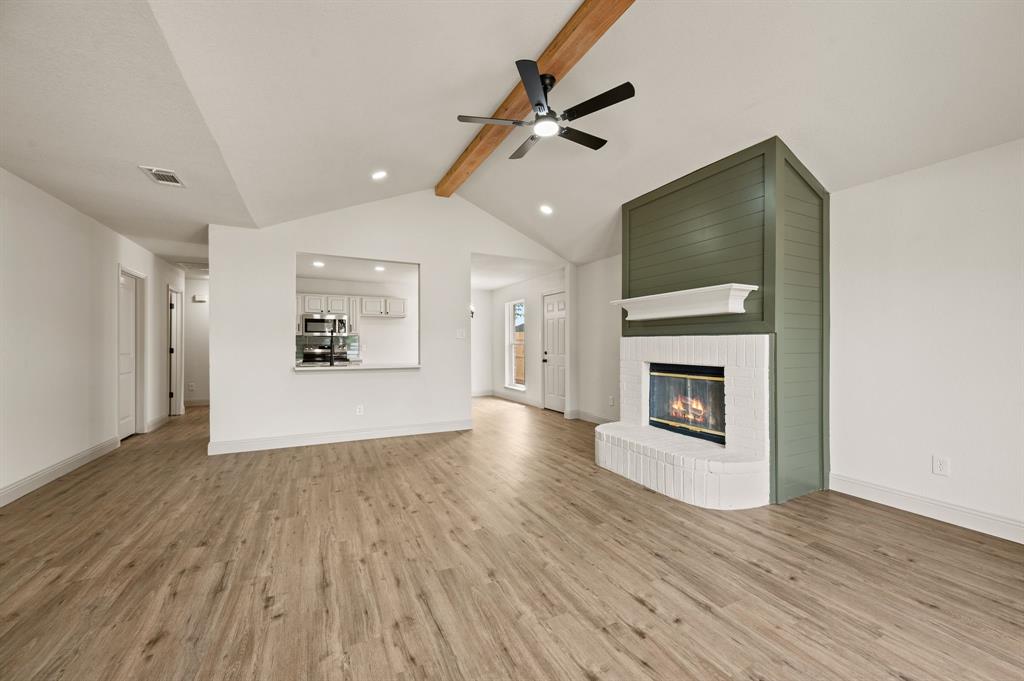 1804 Canyon Ridge Street Property Photo 6