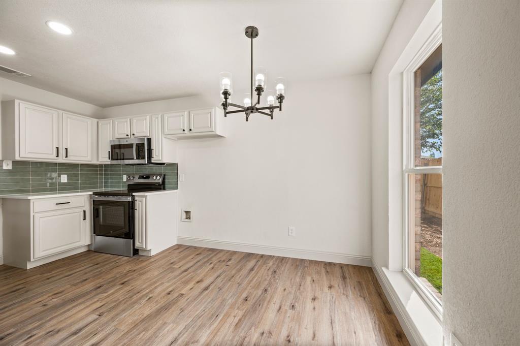 1804 Canyon Ridge Street Property Photo 9