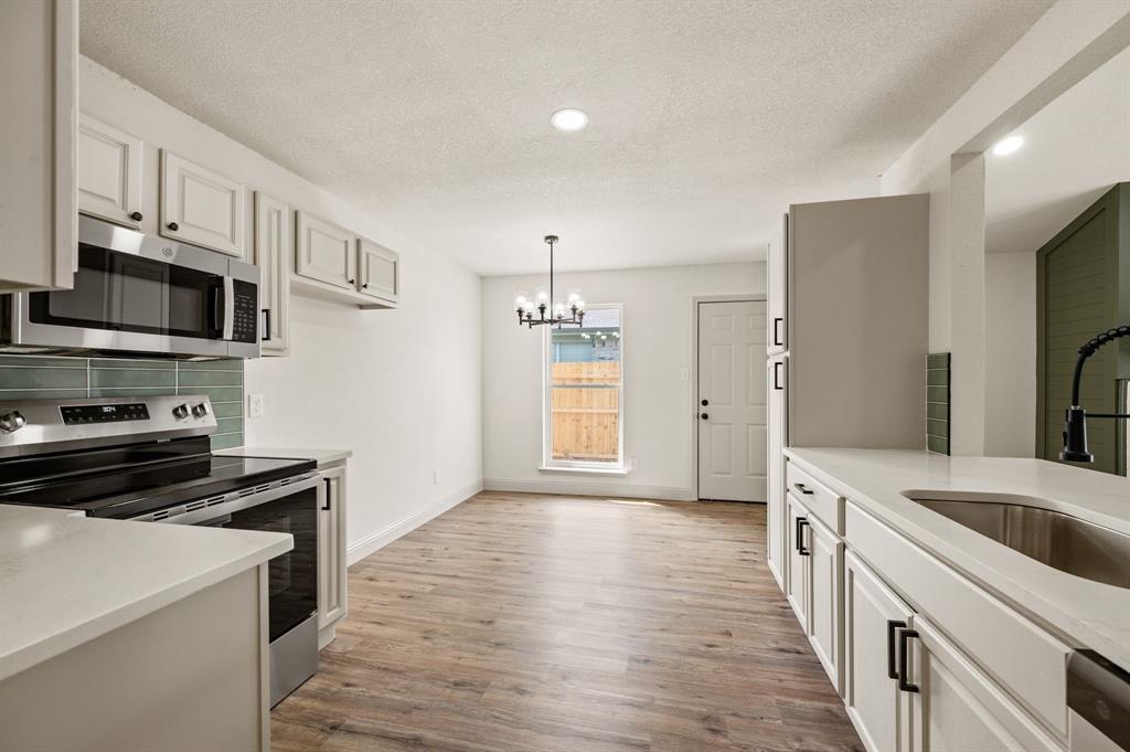 1804 Canyon Ridge Street Property Photo 14