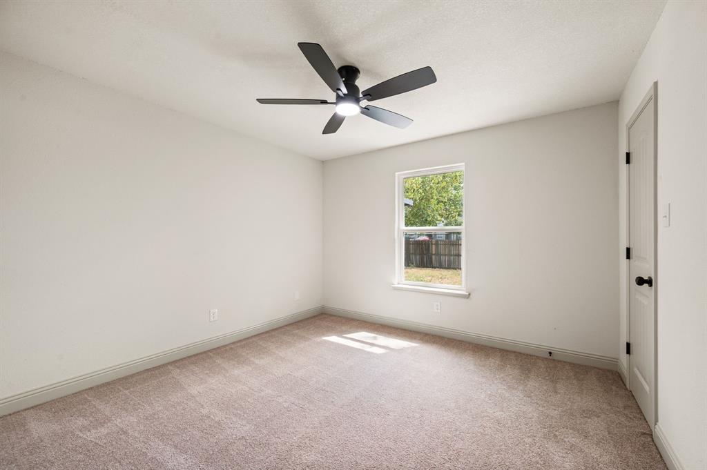 1804 Canyon Ridge Street Property Photo 19