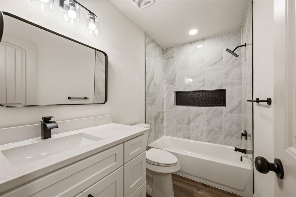 1804 Canyon Ridge Street Property Photo 20