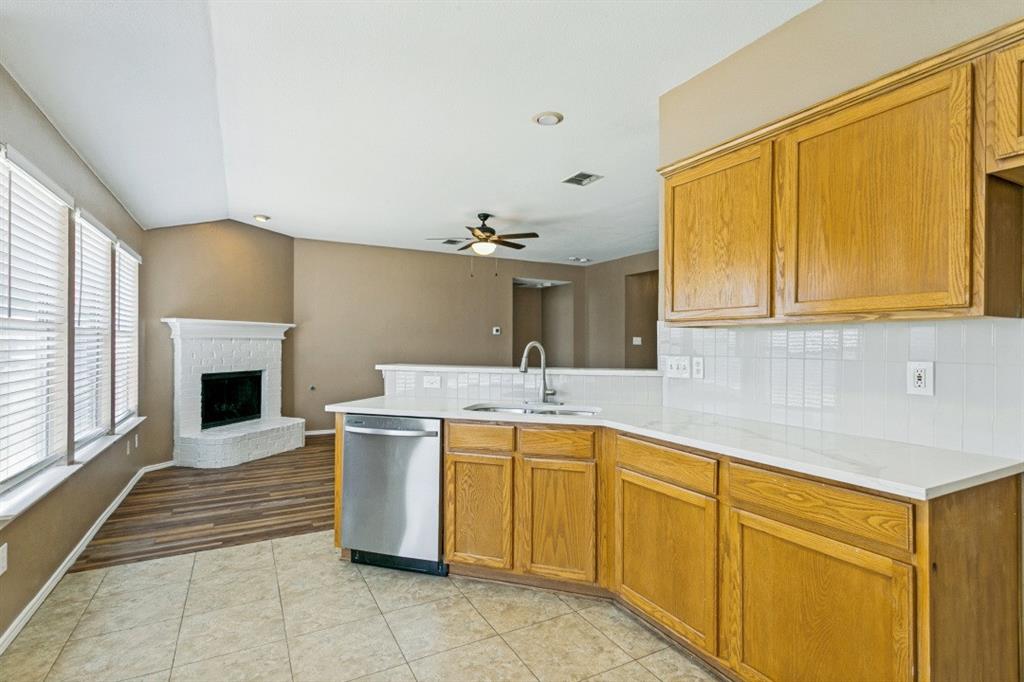 3012 Berkshire Lane Property Photo 13