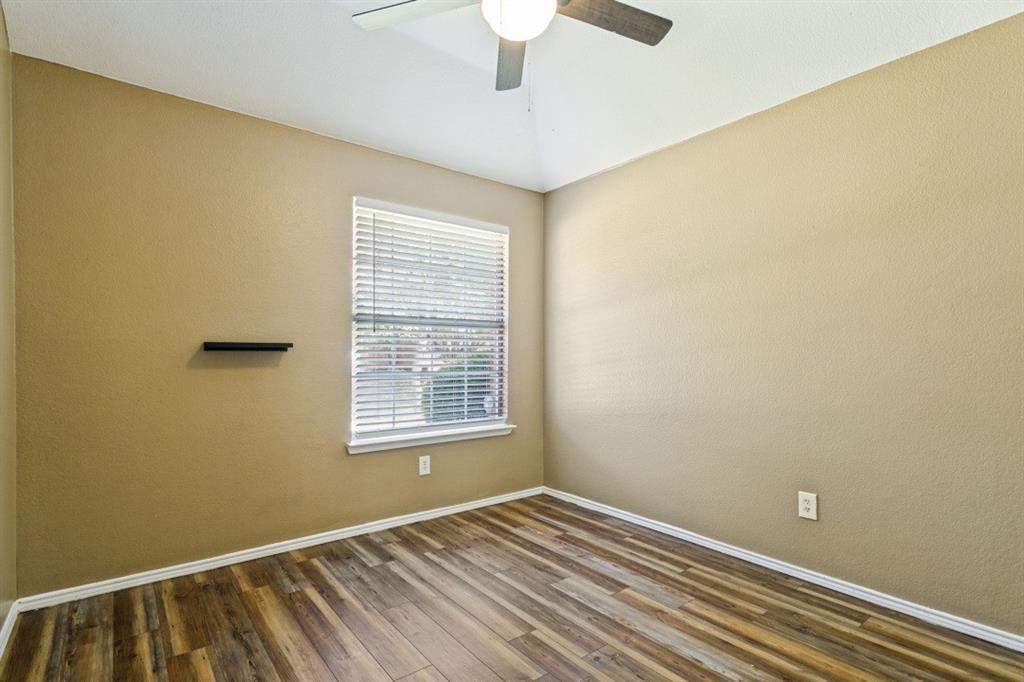 3012 Berkshire Lane Property Photo 20