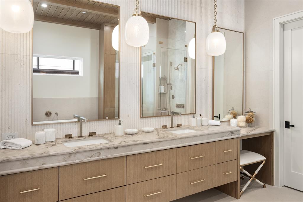 3385 Tuscan Oaks Drive Property Photo 15
