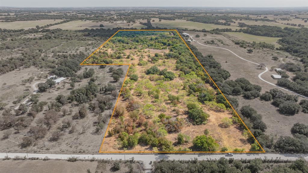 1880 County Road 371 Property Photo 4