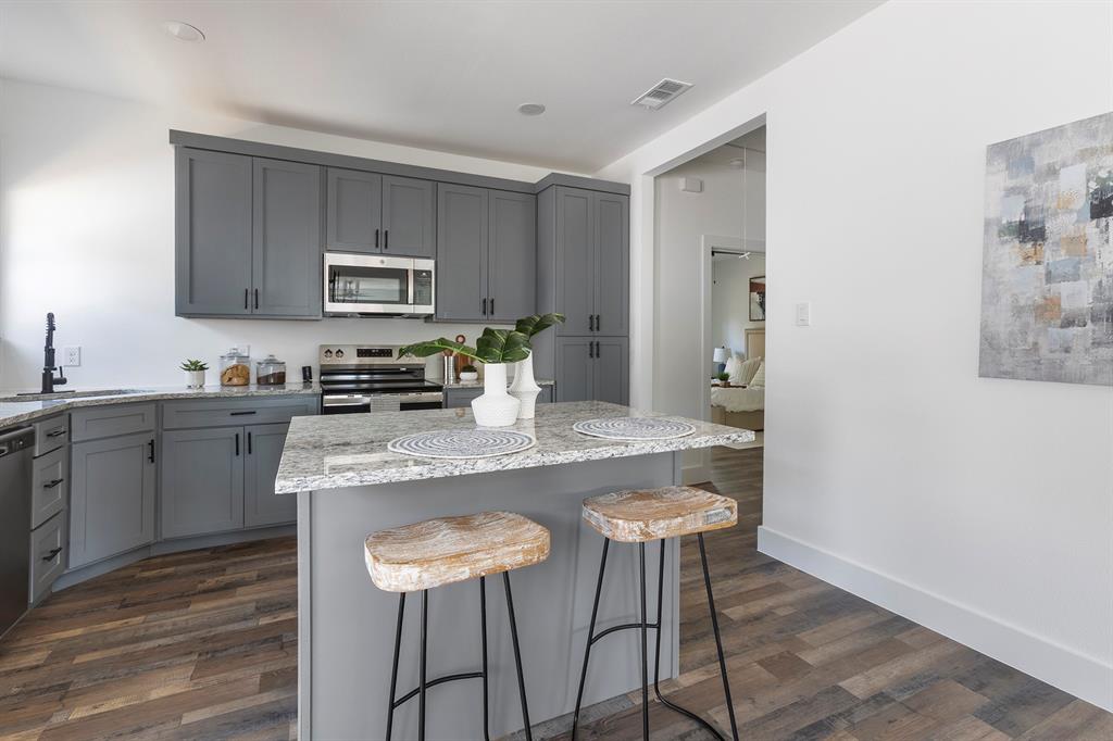 920 S Montreal Avenue Property Photo 13