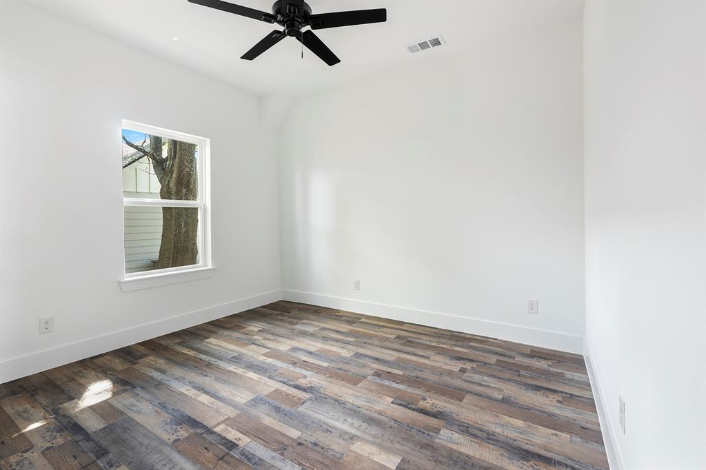 920 S Montreal Avenue Property Photo 16