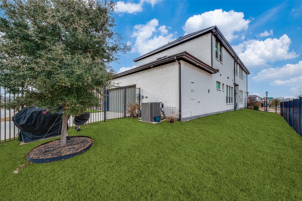 12995 Yale Court Property Photo 24
