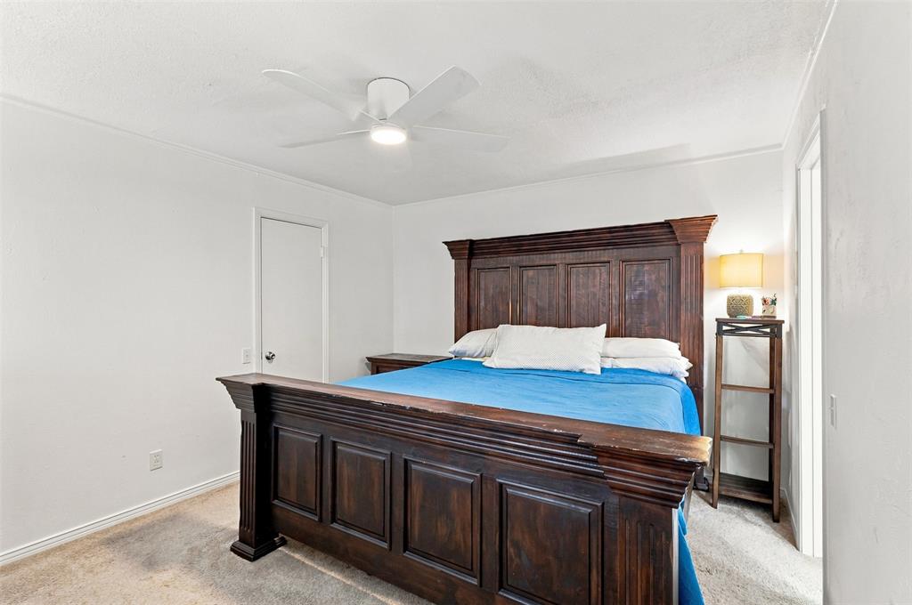 1518 El Camino Real Property Photo 11