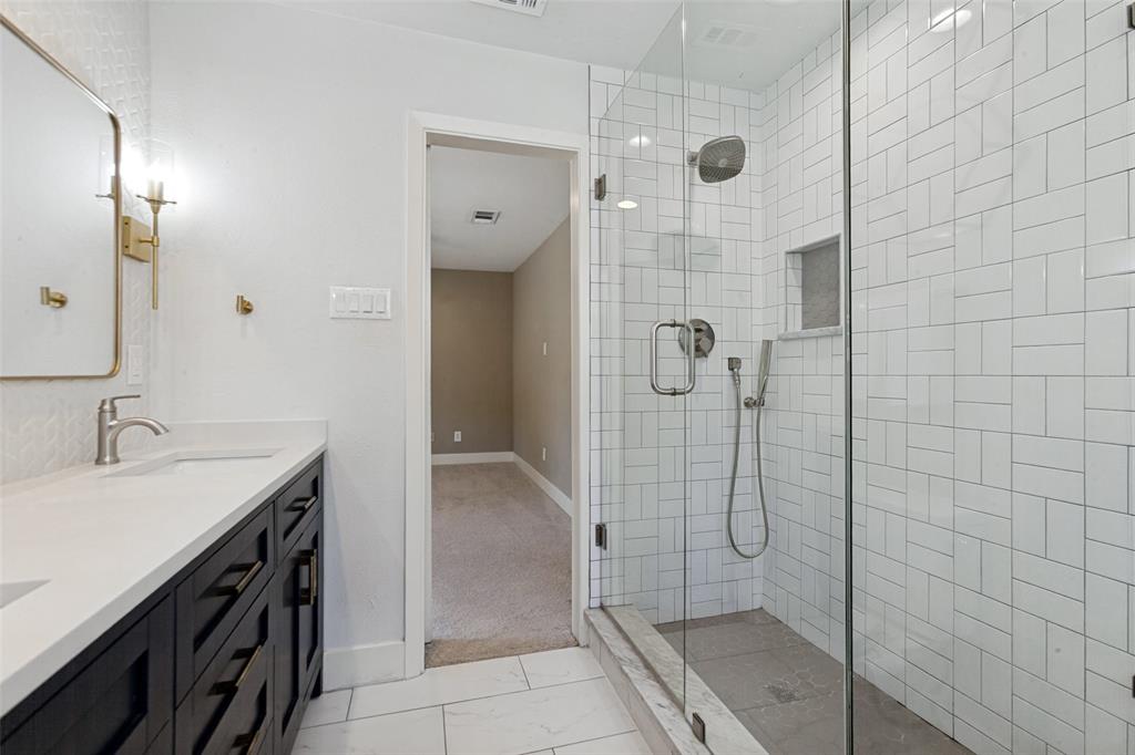 2937 Forest Hills Lane Property Photo 16