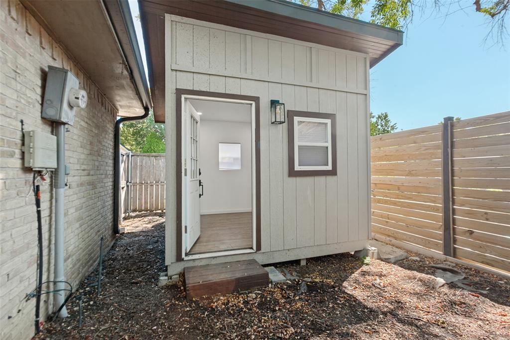 2937 Forest Hills Lane Property Photo 23