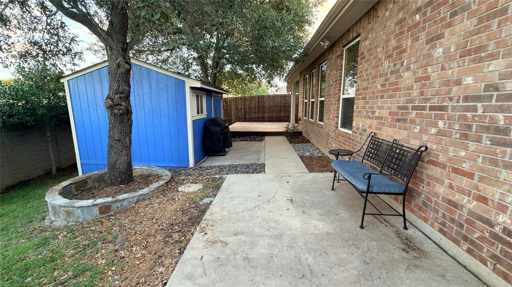 2815 Fox Creek Trail Property Photo 31