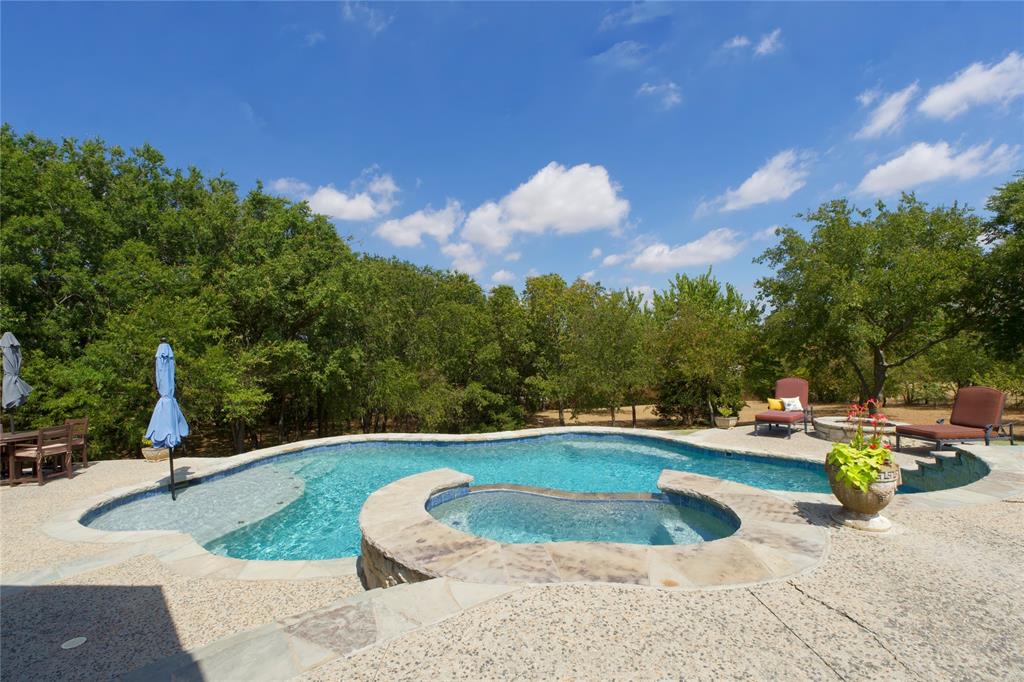 301 Hillside Drive Property Photo 1