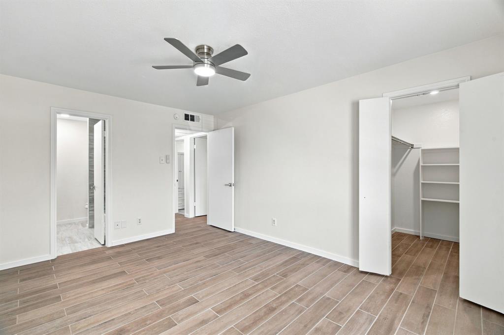 15151 Berry Trail 910 Property Photo 31