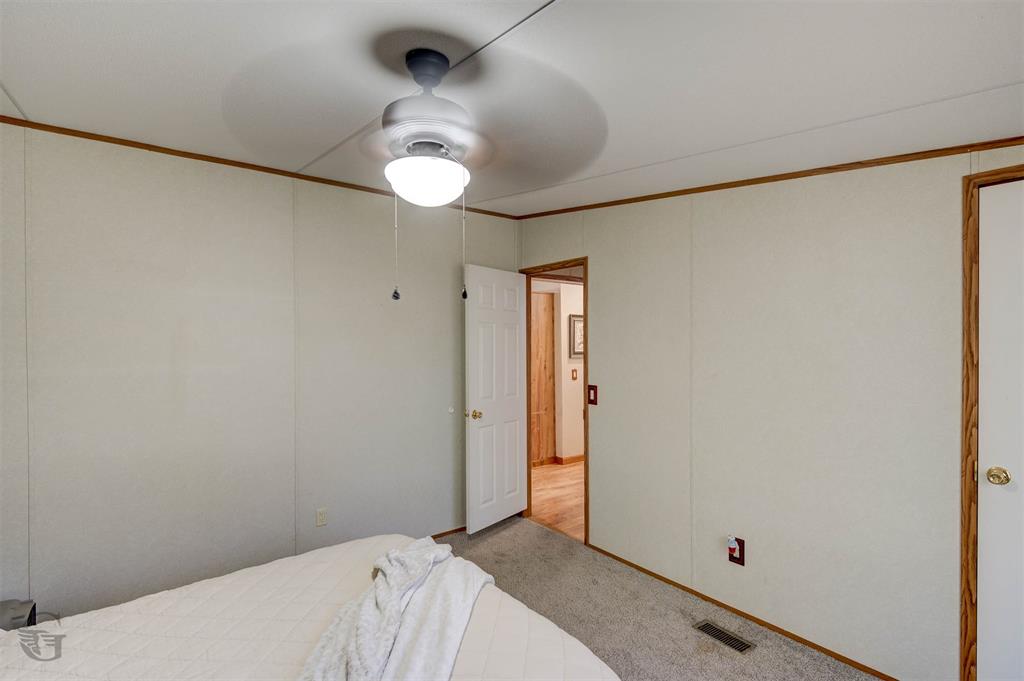 208 Bent Oak Drive Property Photo 18