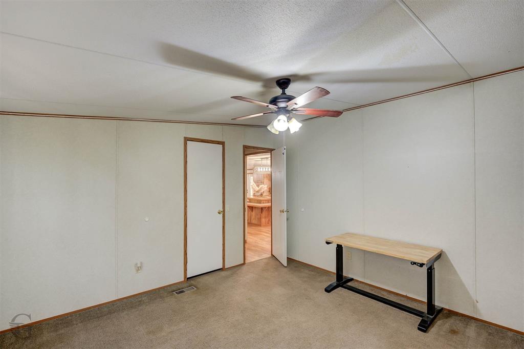 208 Bent Oak Drive Property Photo 23