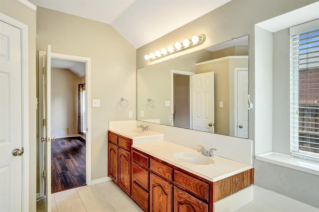 1315 Ballantrae Drive Property Photo 16