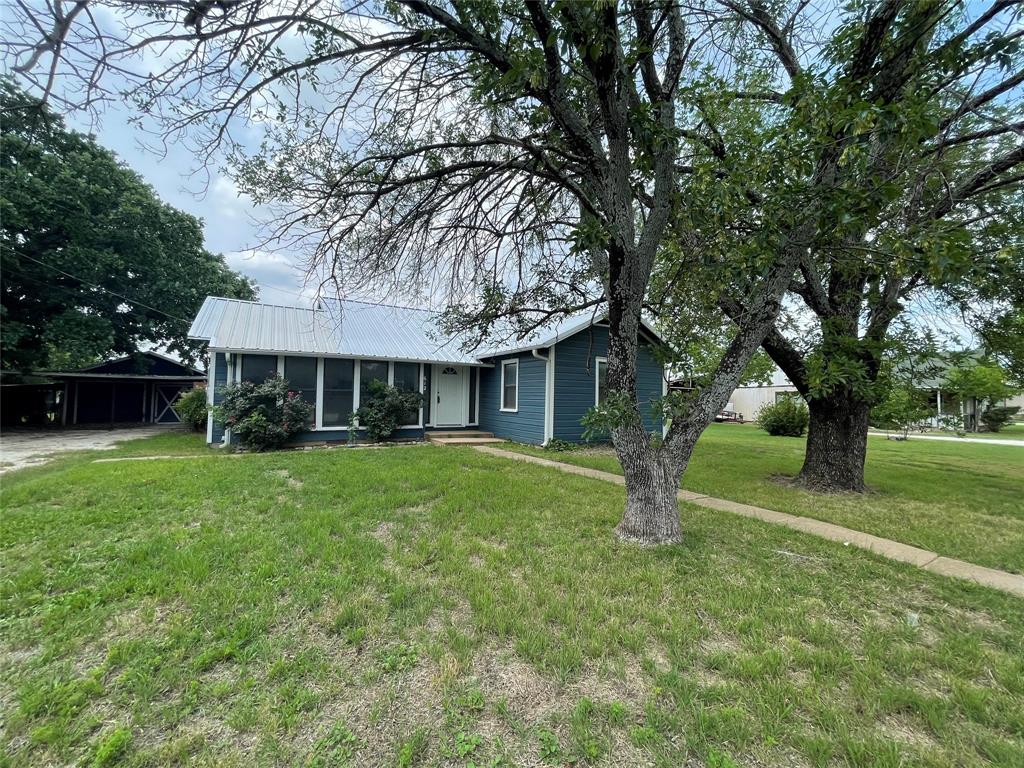 612 N Main Street Property Photo 1