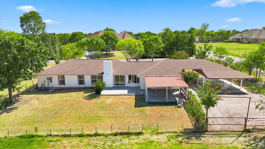 1 Glencove Circle Property Photo 3