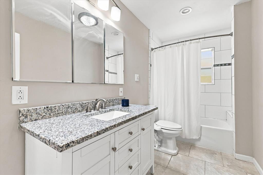 1 Glencove Circle Property Photo 16