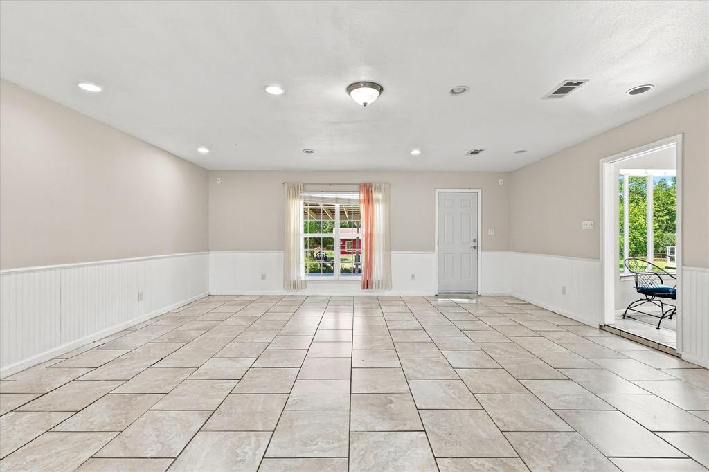 1 Glencove Circle Property Photo 19