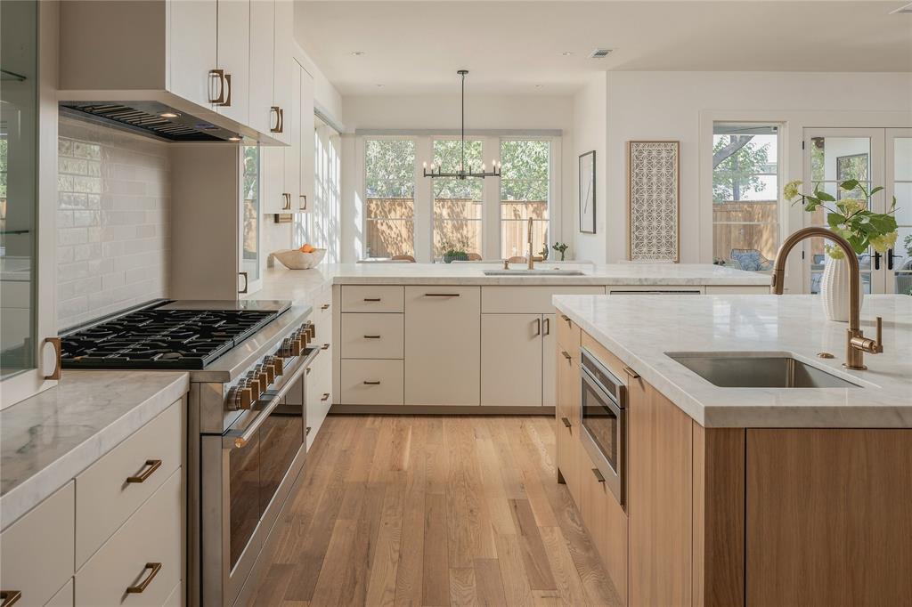 8427 Midway Road Property Photo 10