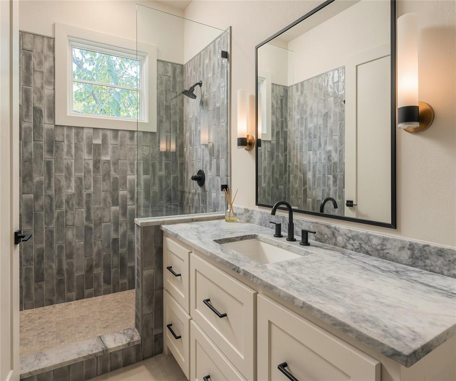 8427 Midway Road Property Photo 26