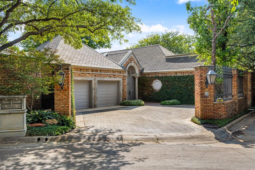 17 Stonecourt Circle Property Photo 1