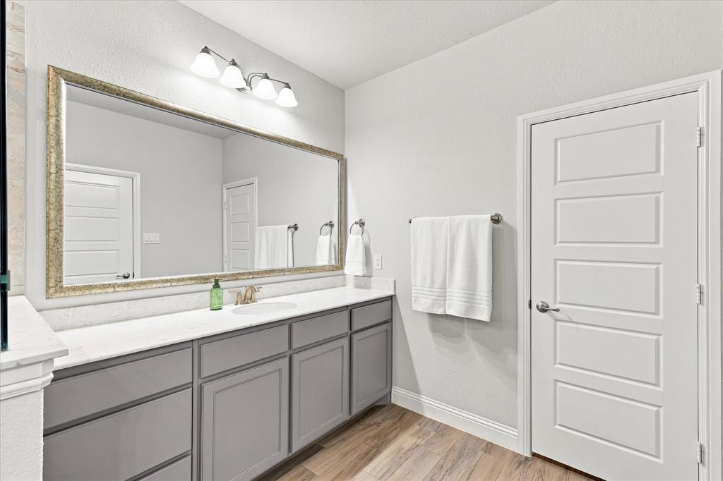 904 Boardwalk Way Property Photo 23
