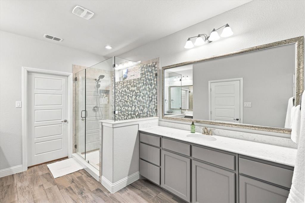 904 Boardwalk Way Property Photo 25