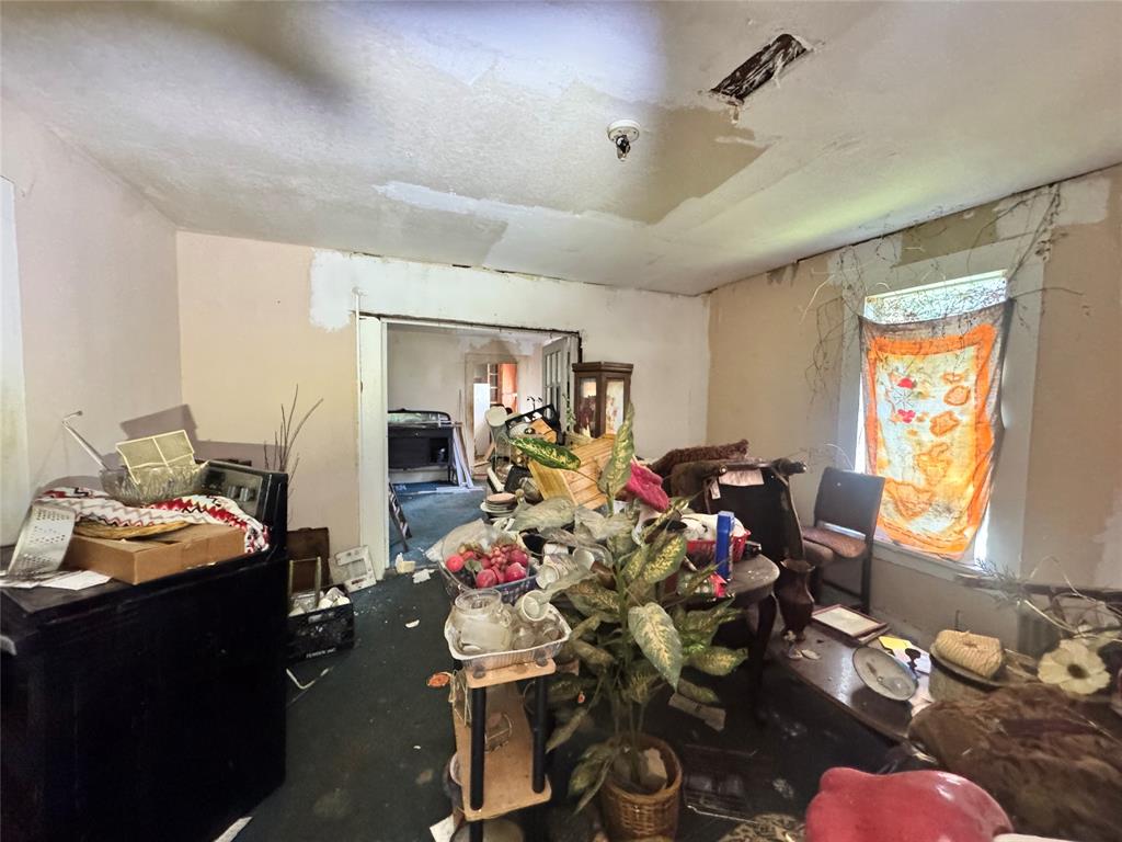 7616 Gideon Street Property Photo 1