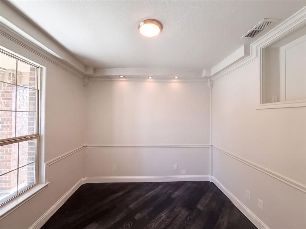 625 River Rock Drive Property Photo 6