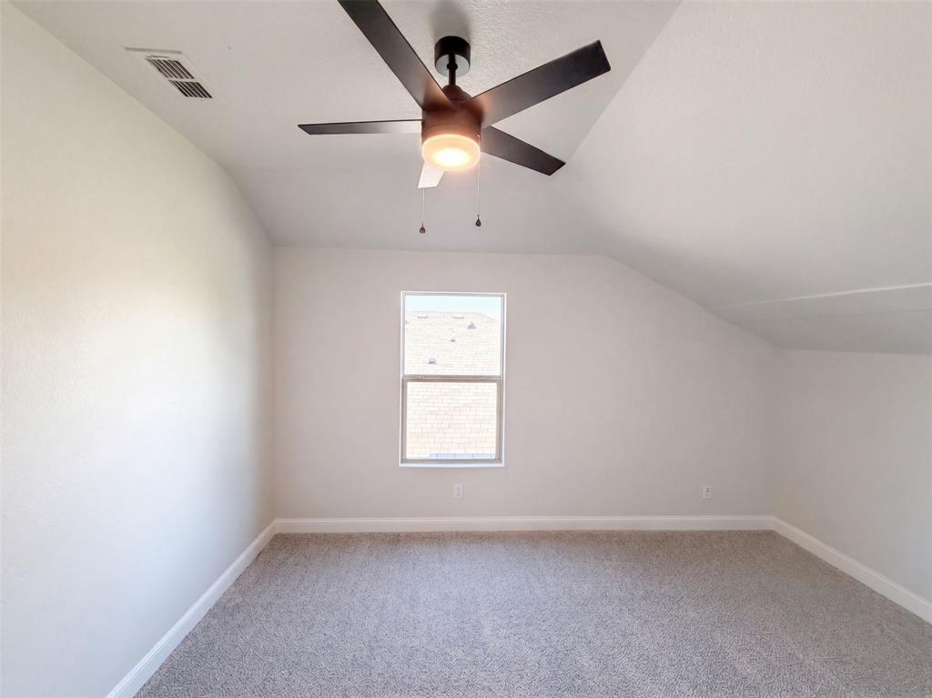 625 River Rock Drive Property Photo 10