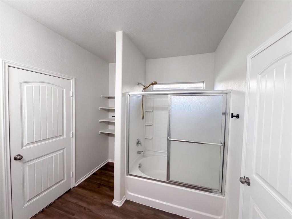 625 River Rock Drive Property Photo 11
