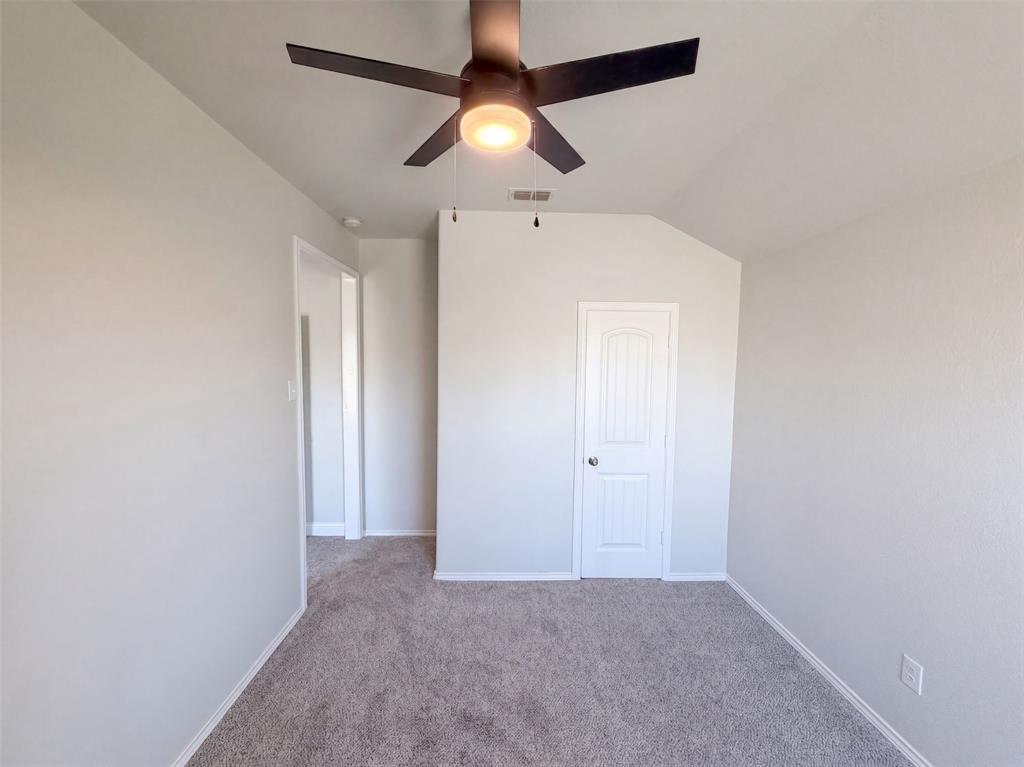 625 River Rock Drive Property Photo 16