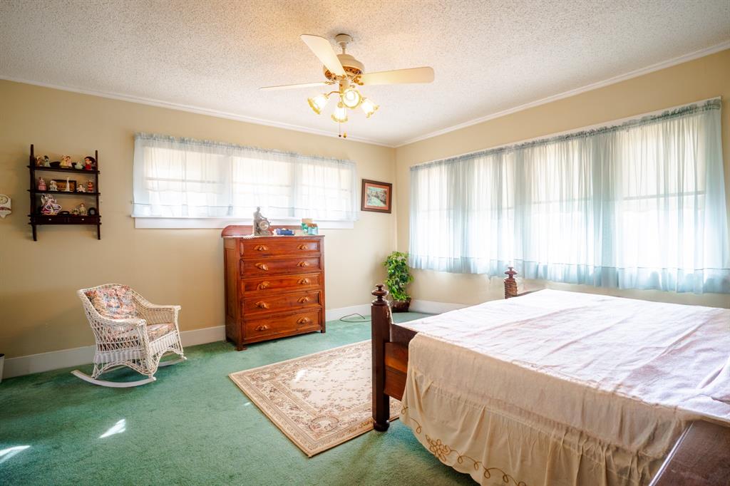 115 E Brazos Property Photo 28