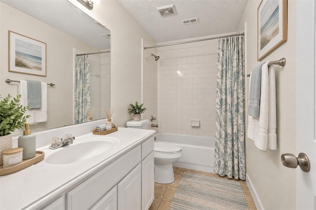 1409 Autumnmist Drive Property Photo 23