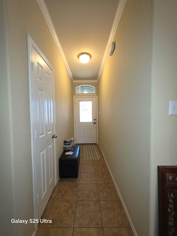 9805 Shallow Creek Drive Property Photo 2