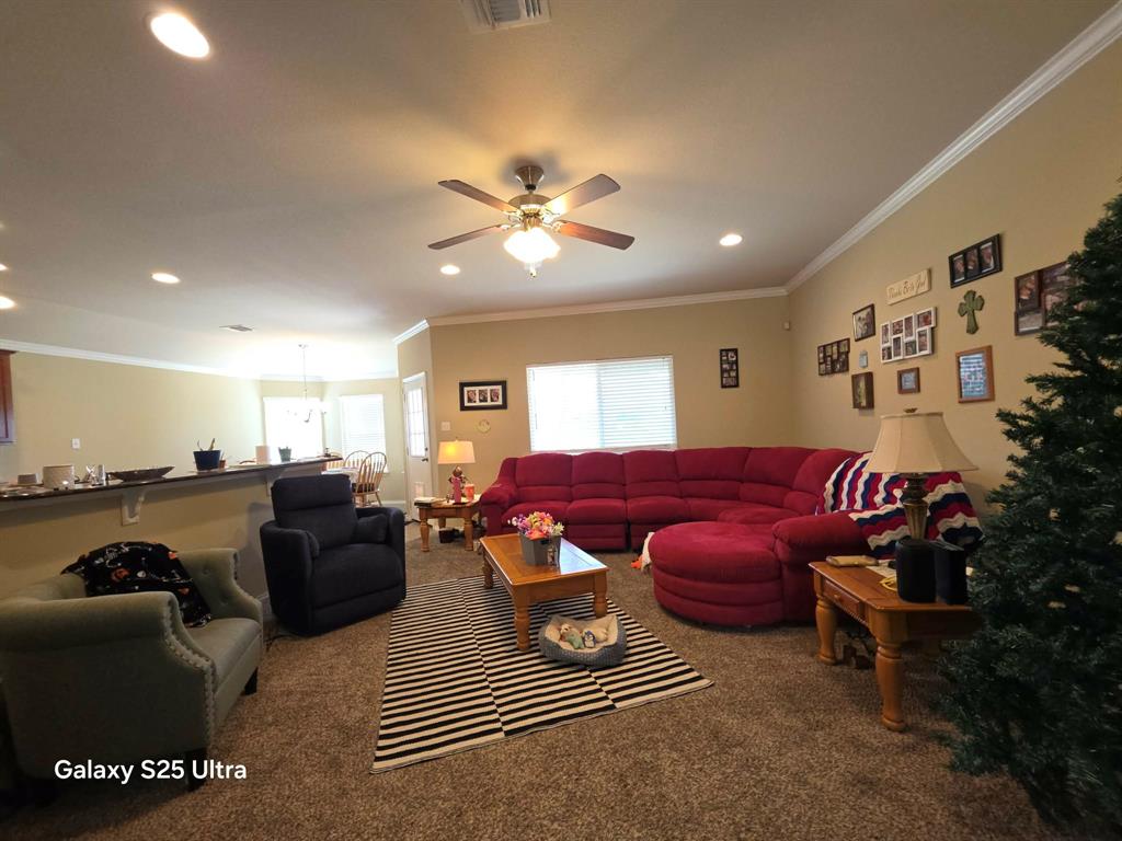 9805 Shallow Creek Drive Property Photo 3