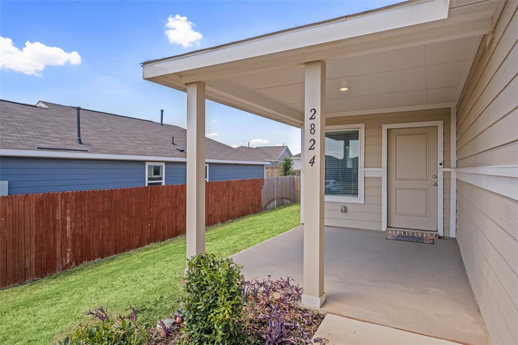 2824 Slatewood Drive Property Photo 3