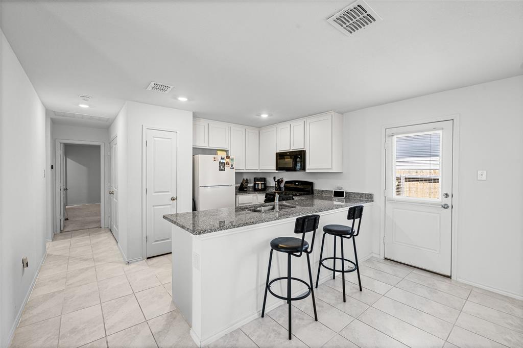 2824 Slatewood Drive Property Photo 10