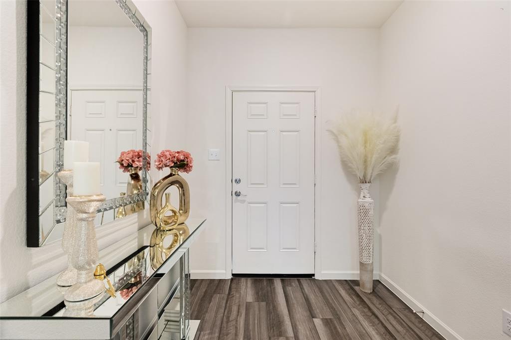 14160 Donahue Street Property Photo 3
