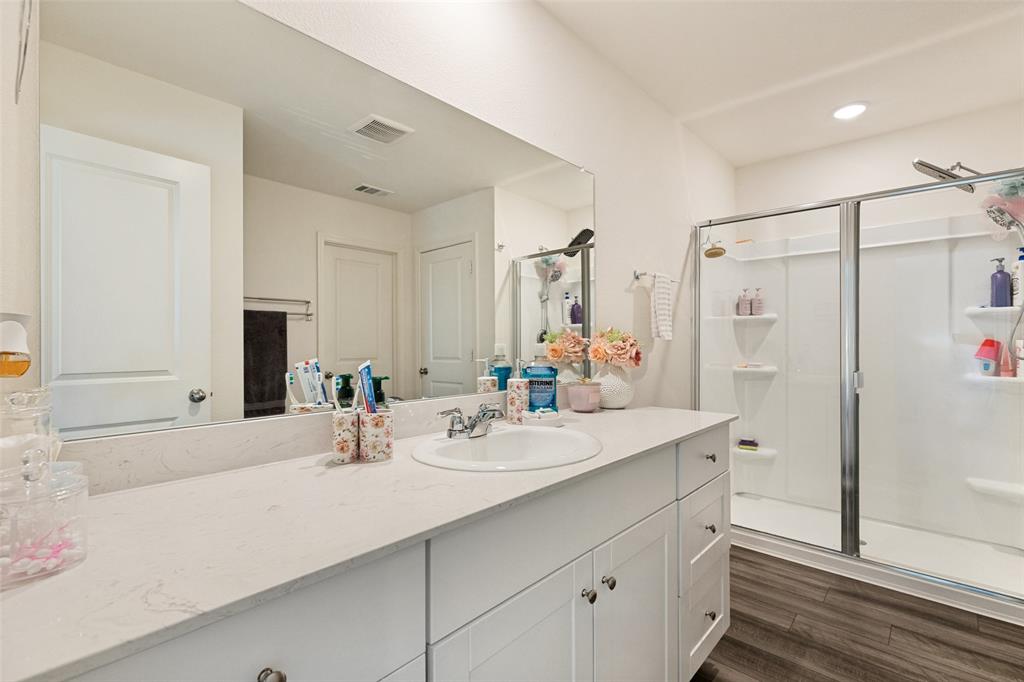 14160 Donahue Street Property Photo 13