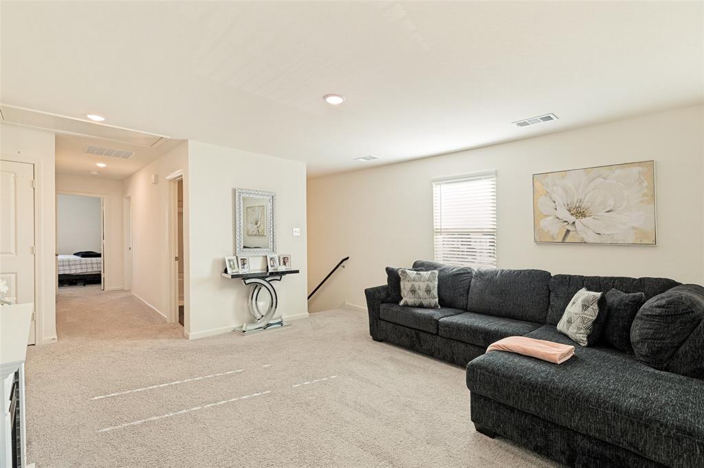 14160 Donahue Street Property Photo 14