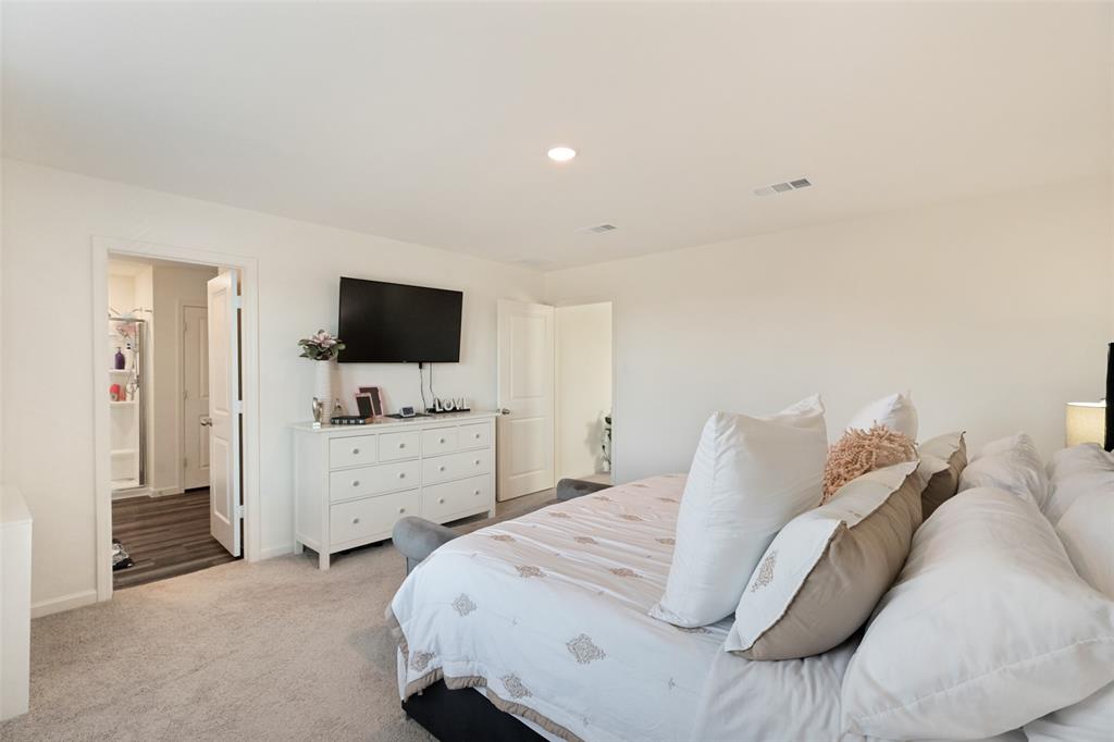 14160 Donahue Street Property Photo 17