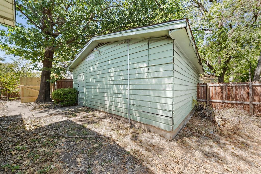 4529 Sanger Avenue Property Photo 20
